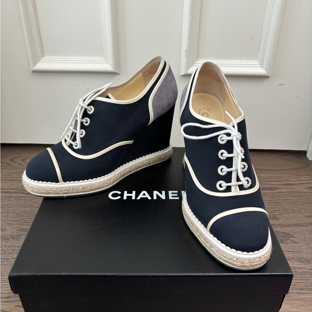 Chanel Black and White Heels Elegant Design